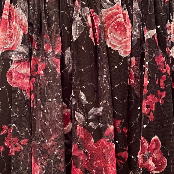 NWT In Girl Floral TuTu Style Skirt, Large - Picture 2 of 7